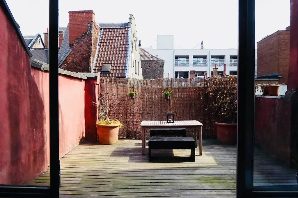 Spacious Duplex + Terrace In Ghent. Top Location! Apartman